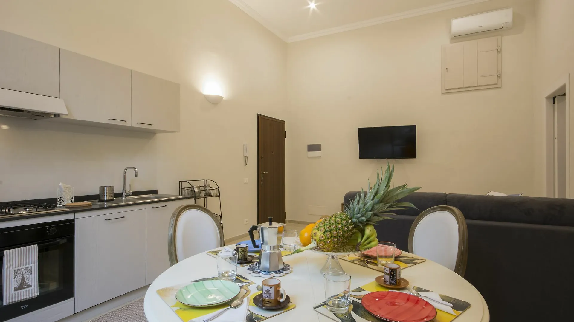 Iris Apartment Florence Italy