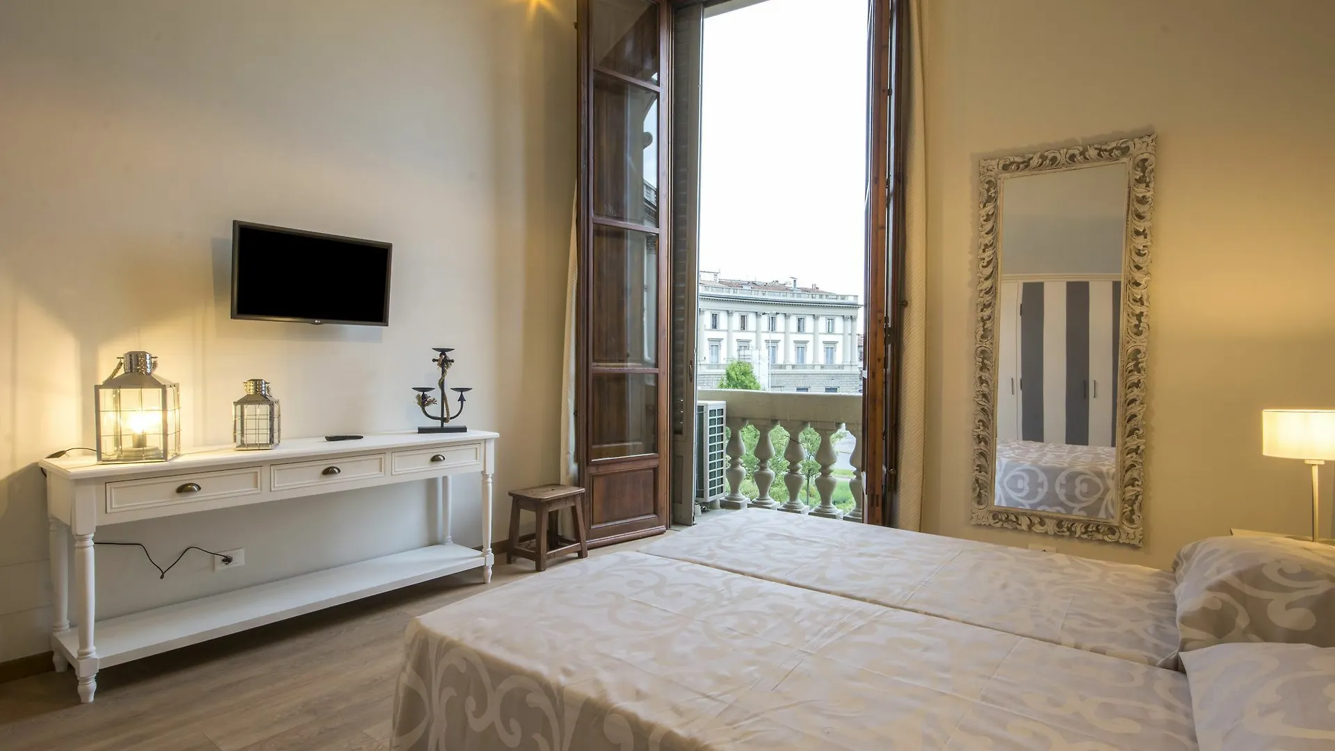Iris Apartment Florence