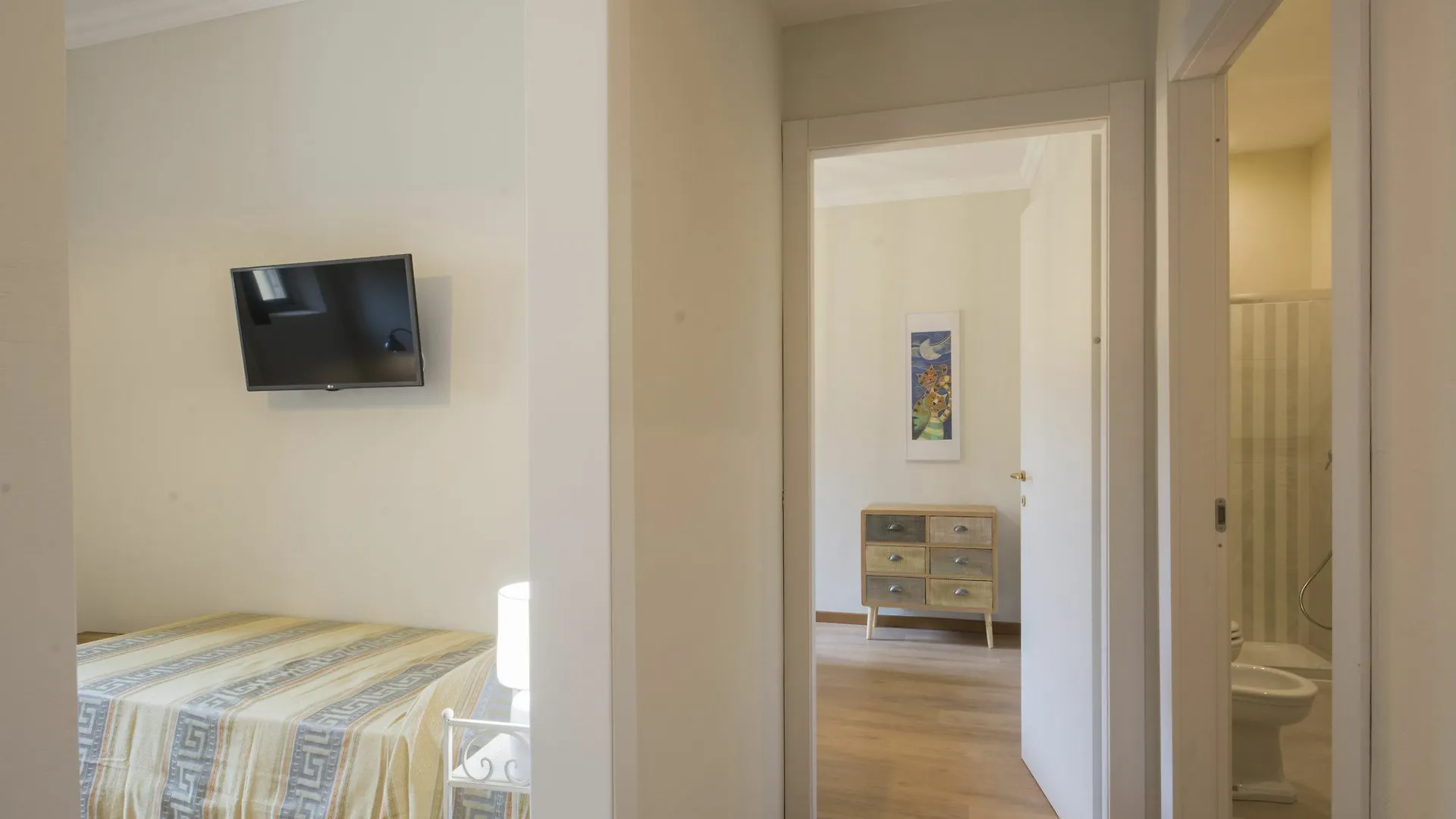 Iris Apartment Florence 0*,