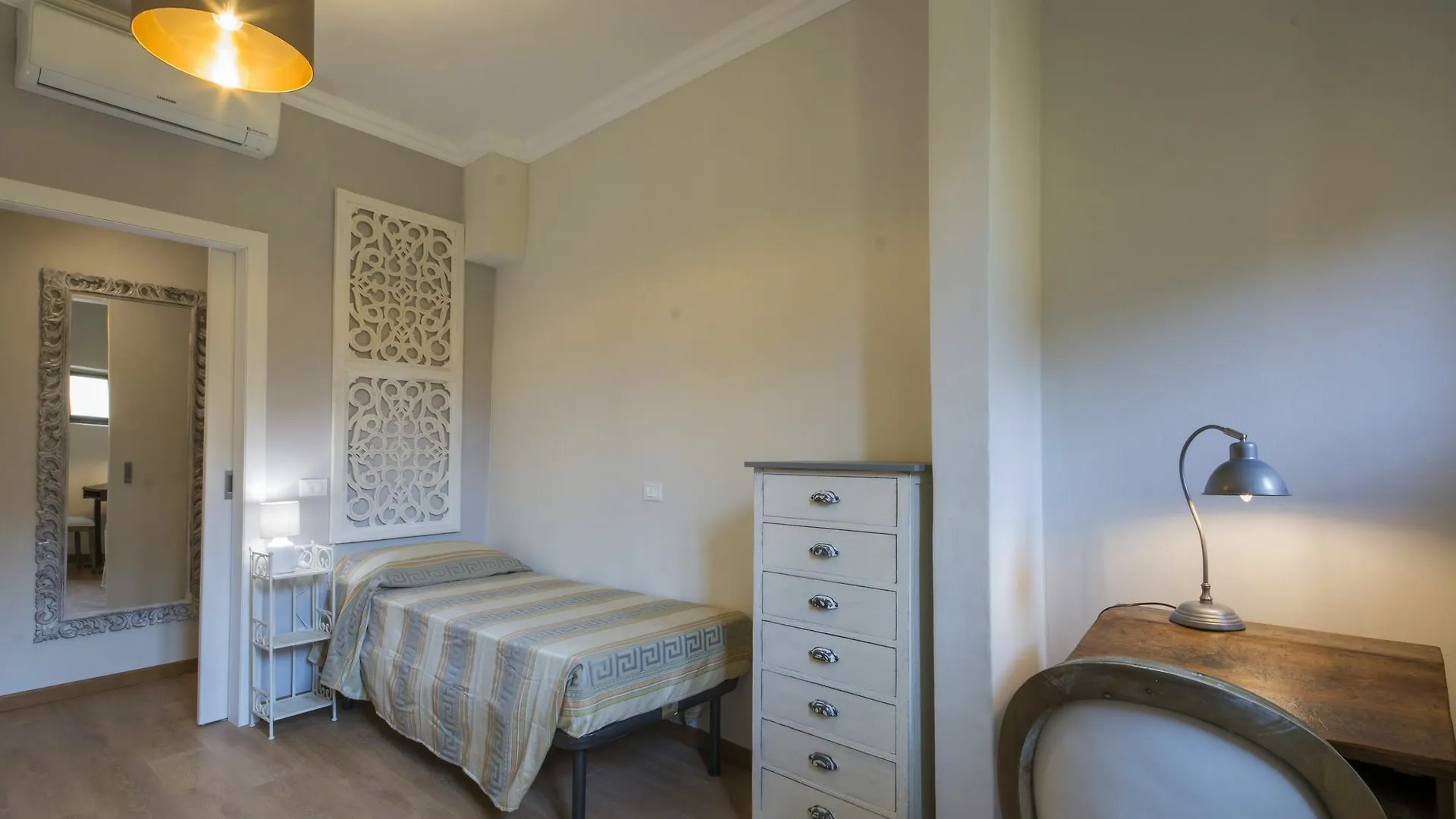 Iris Apartment Florence Italy