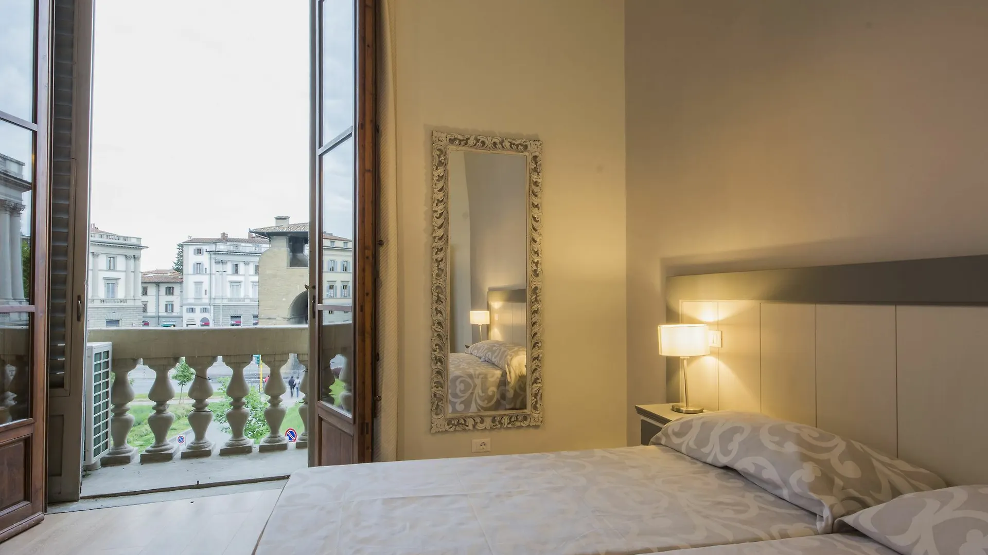 Iris Apartment Florence